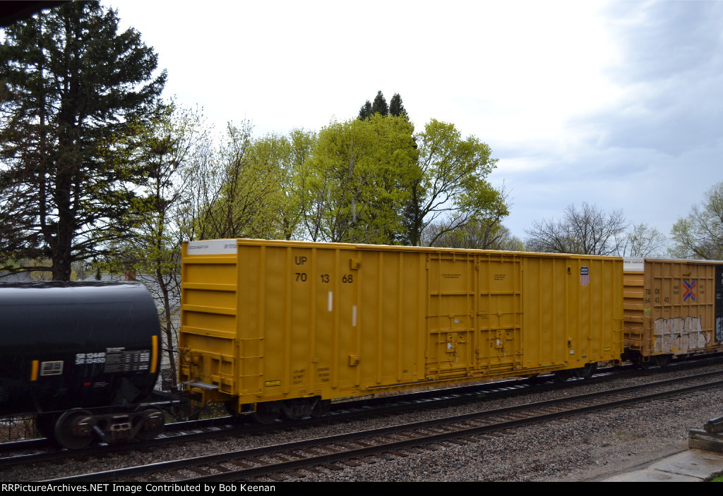 UP 701368